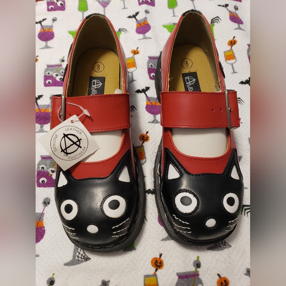NWOB T.U.K. Anarchic red & black cat Mary Janes US size 8
